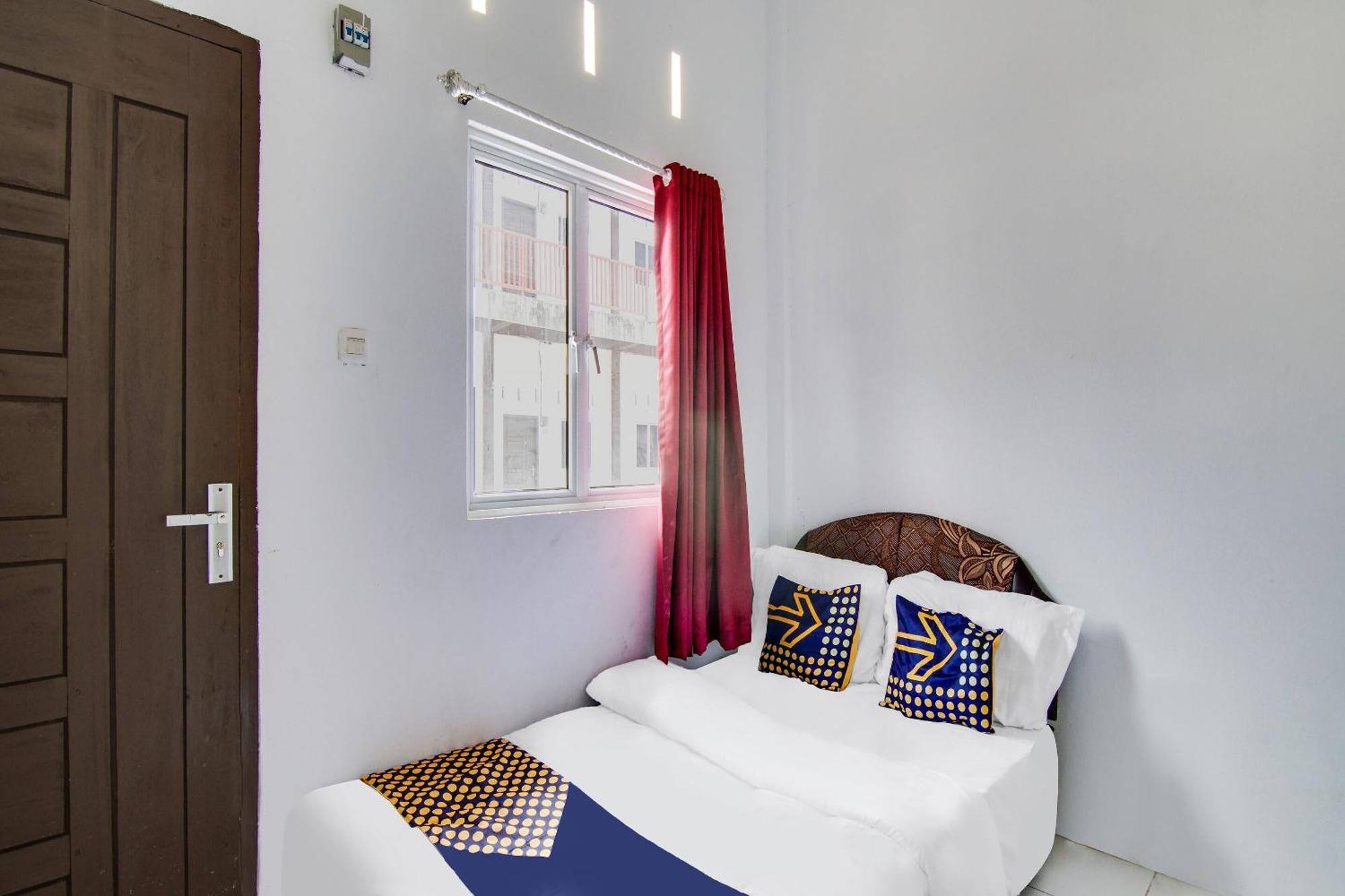 Spot On 91858 Raja Homestay Syariah Pekanbaru Kültér fotó